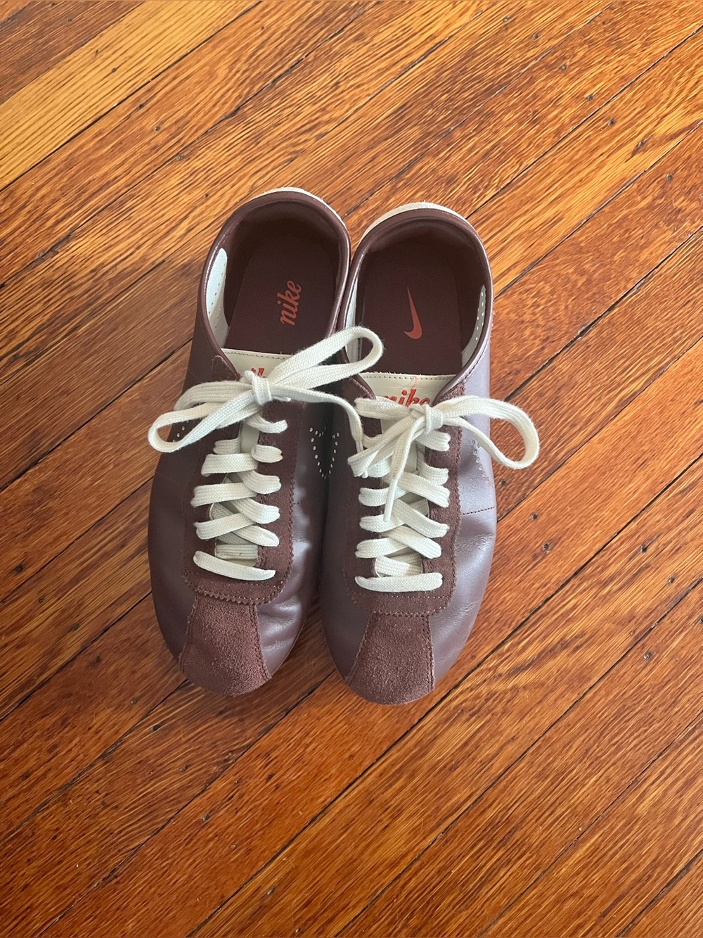 Cute women’s Nike Cortez leather sneakers